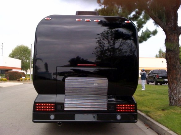 2011 Freightliner Freightliner Motorcoach for Sale in Ontario, CA - Photo 2