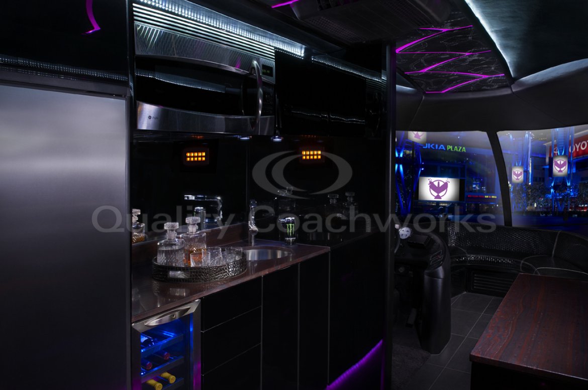 Motorcoach for Sale in Ontario, CA - Photo 9