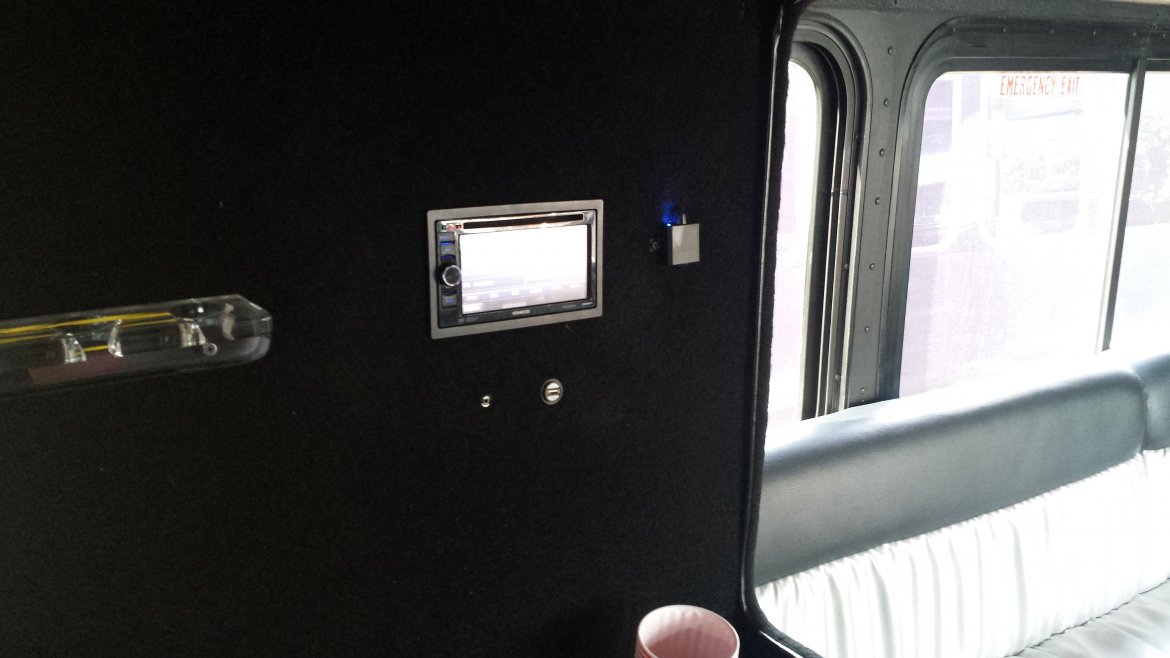 Limo Bus for Sale in Amherst, OH - Photo 7