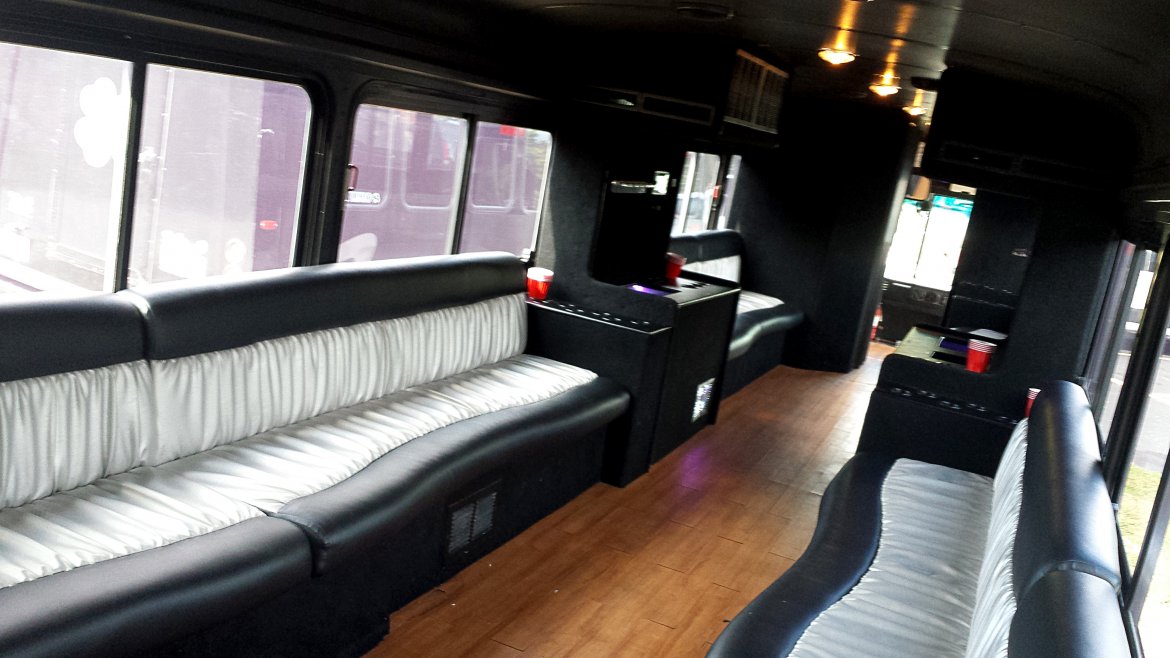 Limo Bus for Sale in Amherst, OH - Photo 14