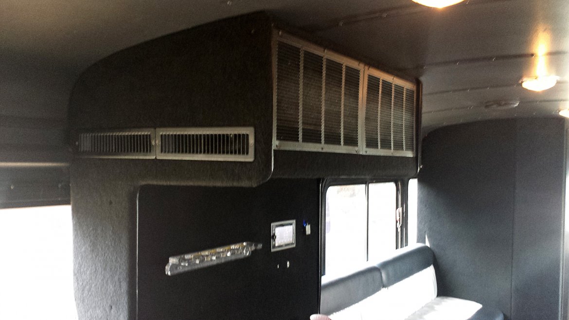 Limo Bus for Sale in Amherst, OH - Photo 16