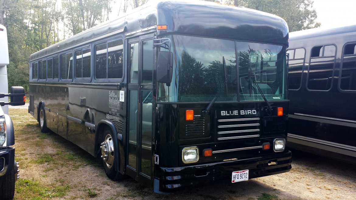 Limo Bus for Sale in Amherst, OH - Photo 21