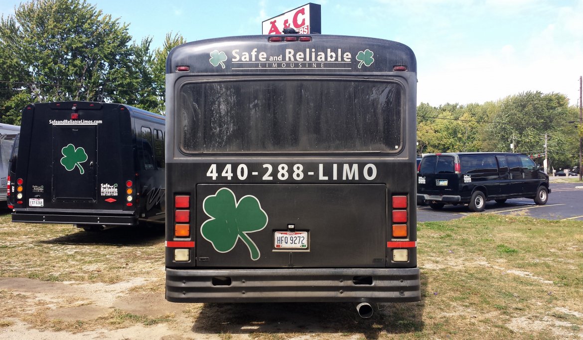 Limo Bus for Sale in Amherst, OH - Photo 25