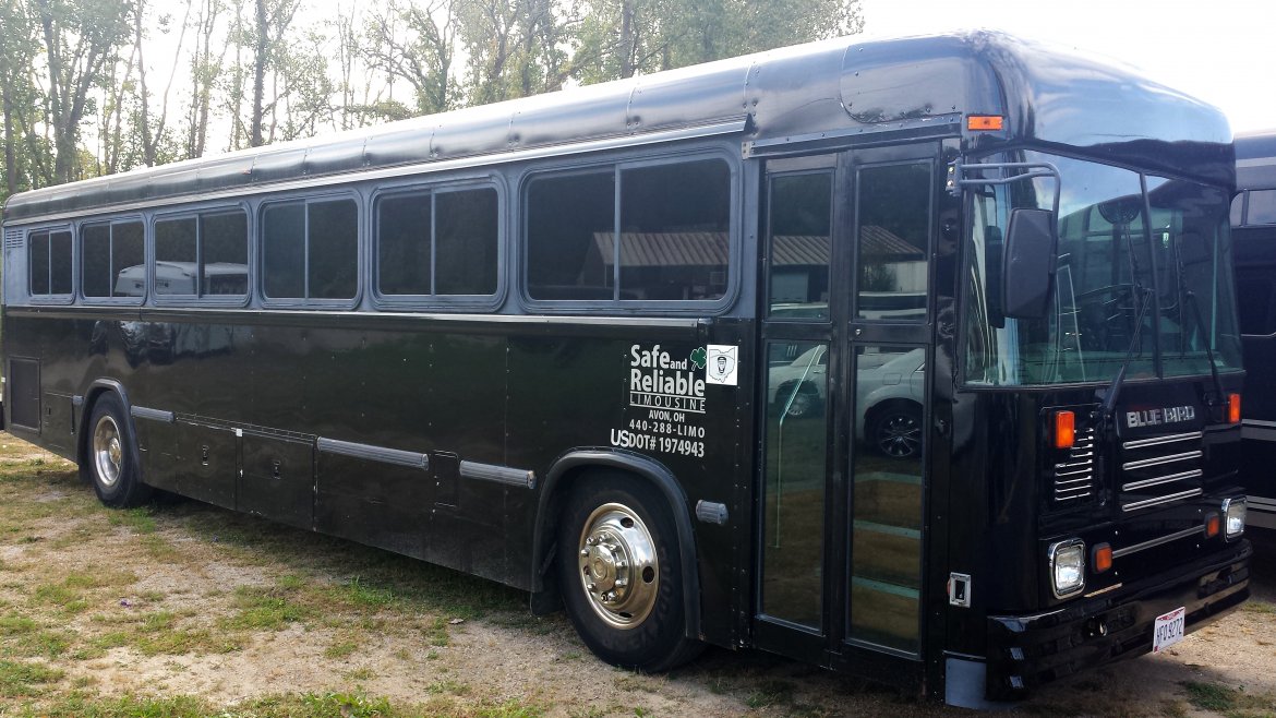 Limo Bus for Sale in Amherst, OH - Photo 30