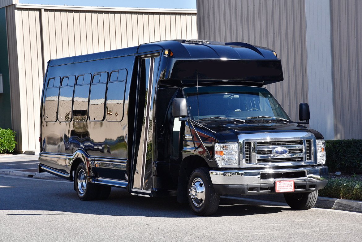 Limo Bus for Sale in Fontana, CO - Main Photo