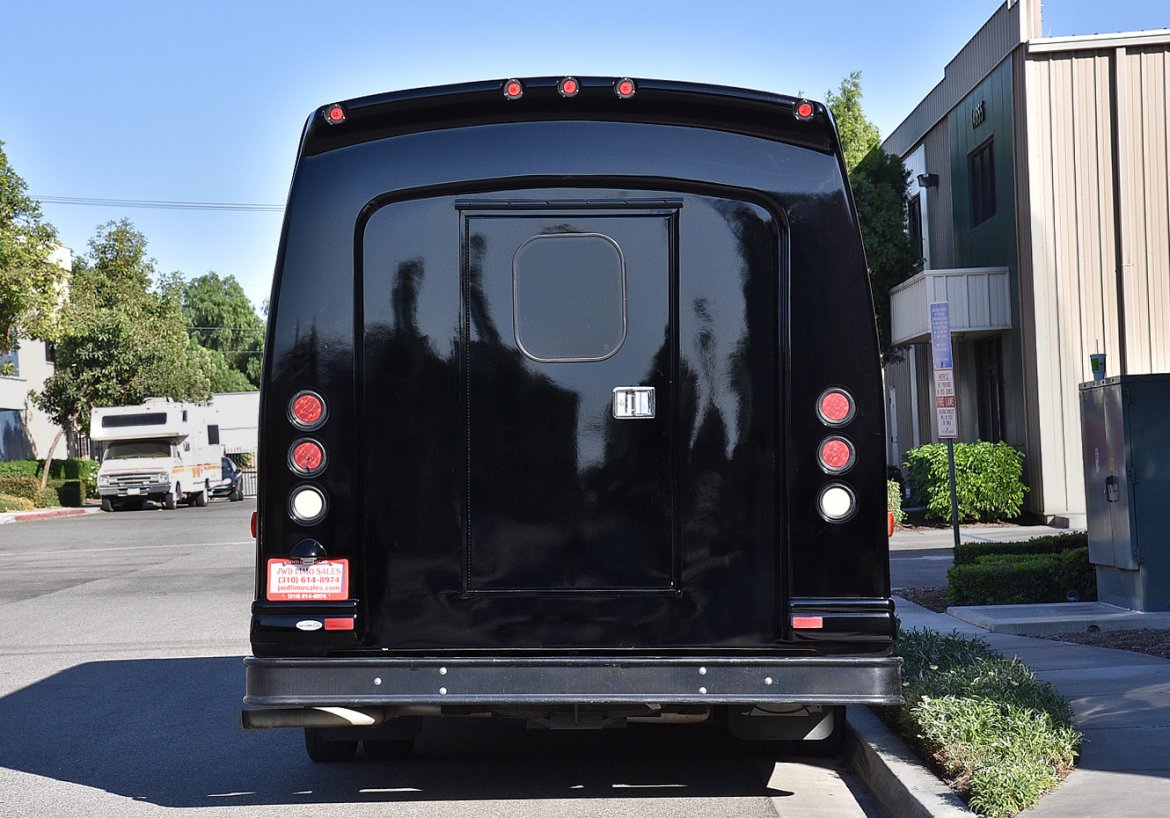 Limo Bus for Sale in Fontana, CO - Photo 8