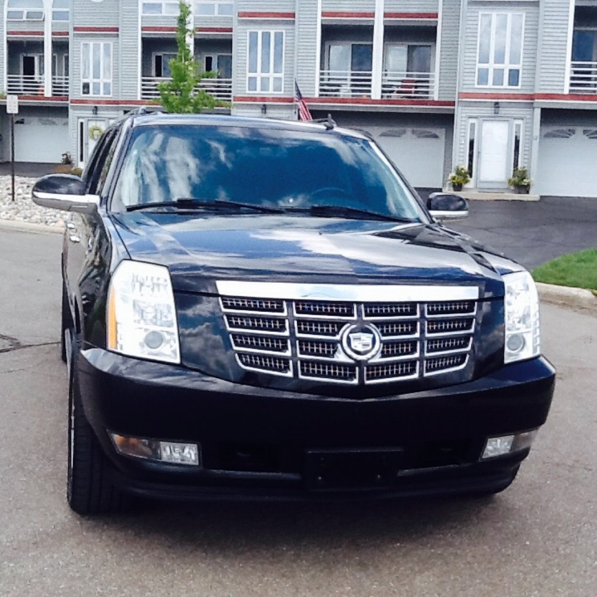 CEO SUV Mobile Office for Sale in Romulus, MI - Photo 8