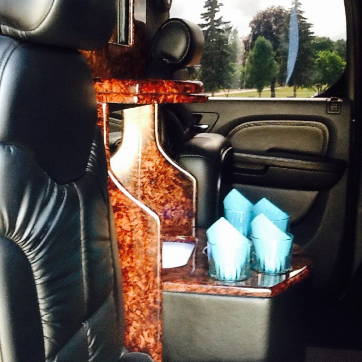CEO SUV Mobile Office for Sale in Romulus, MI - Photo 9
