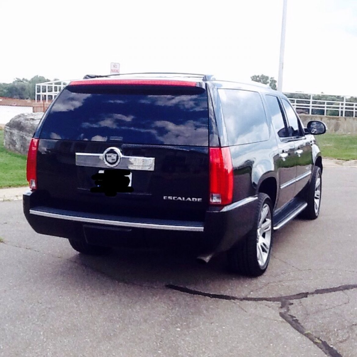 CEO SUV Mobile Office for Sale in Romulus, MI - Photo 10