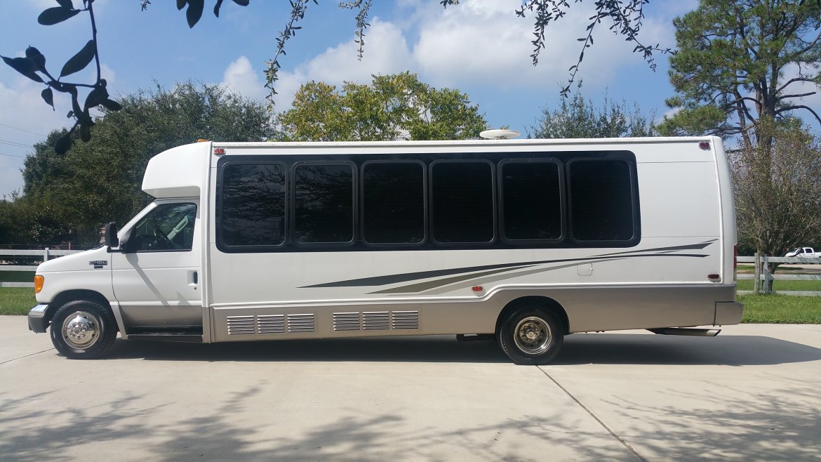 Limo Bus for Sale in Houston, TX - Photo 4