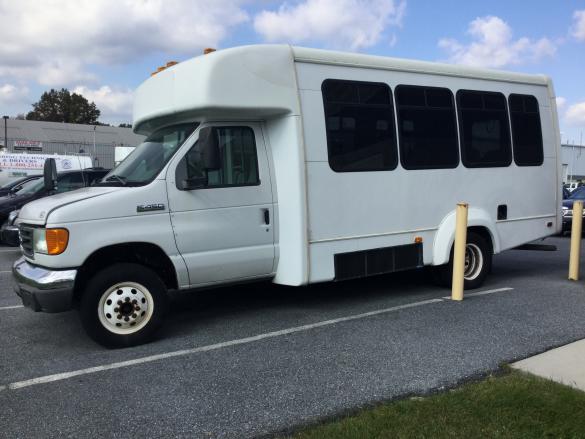 2006 Ford E450 Sprinter for Sale in Harrisburg, PA - Main Photo