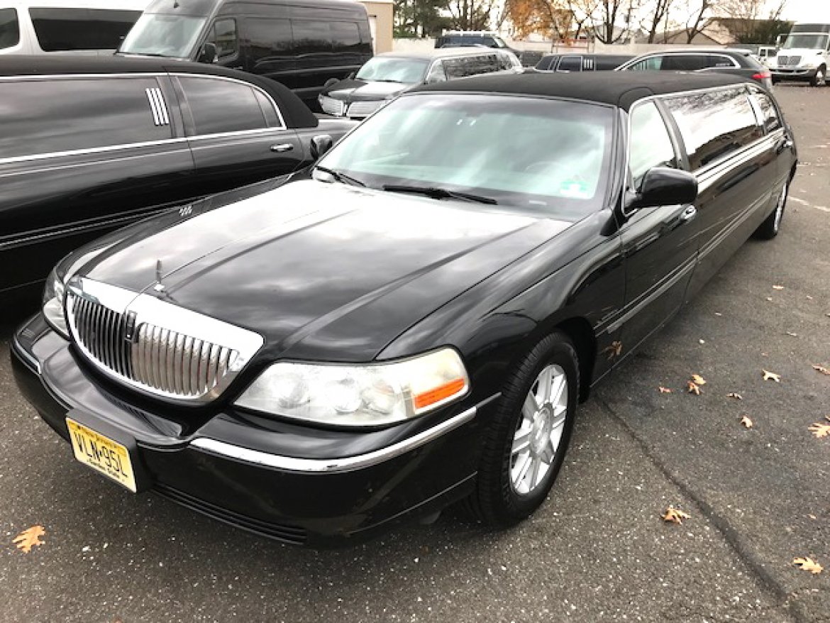 Limousine for Sale in Oaklyn, NJ - Photo 22