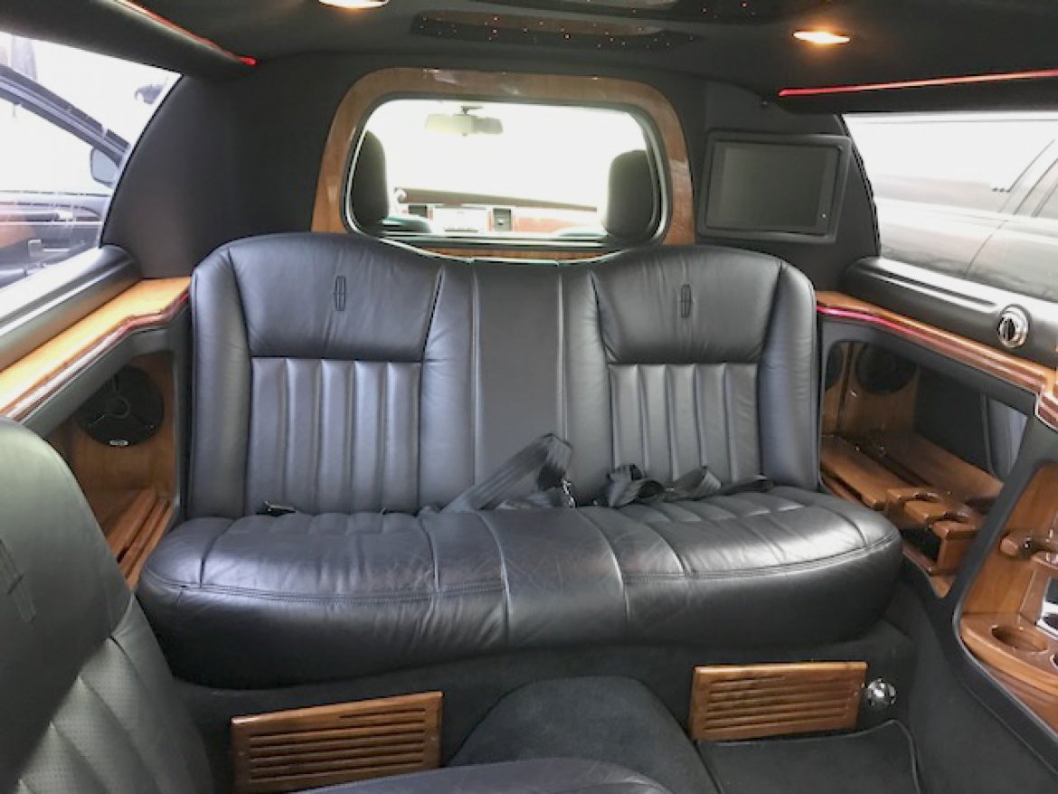 Limousine for Sale in Oaklyn, NJ - Photo 26