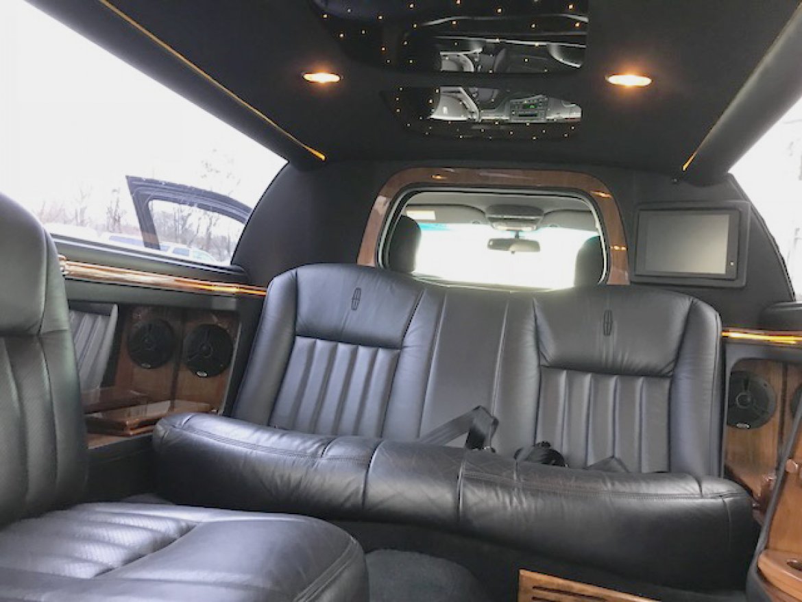 Limousine for Sale in Oaklyn, NJ - Photo 27
