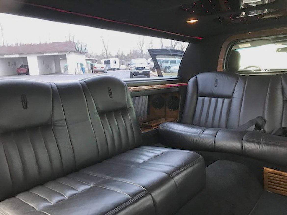 Limousine for Sale in Oaklyn, NJ - Photo 28