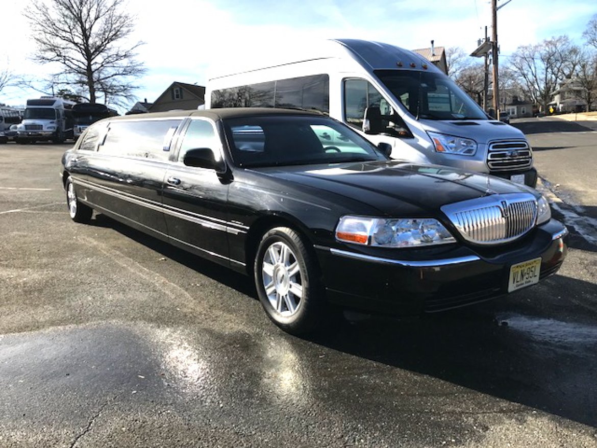 Limousine for Sale in Oaklyn, NJ - Photo 30