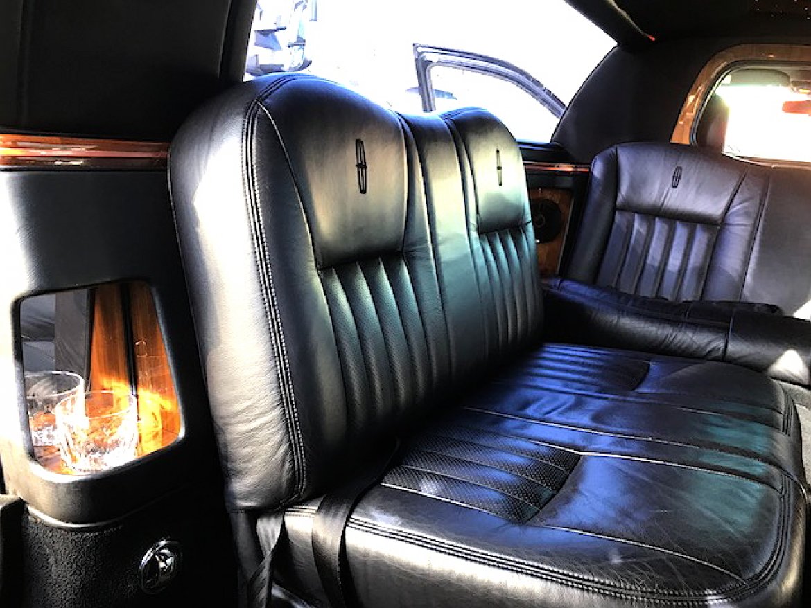 Limousine for Sale in Oaklyn, NJ - Photo 31