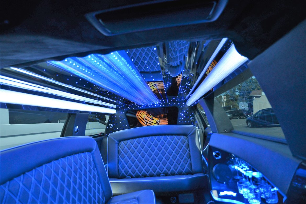 Limousine for Sale in Oaklyn, NJ - Photo 11