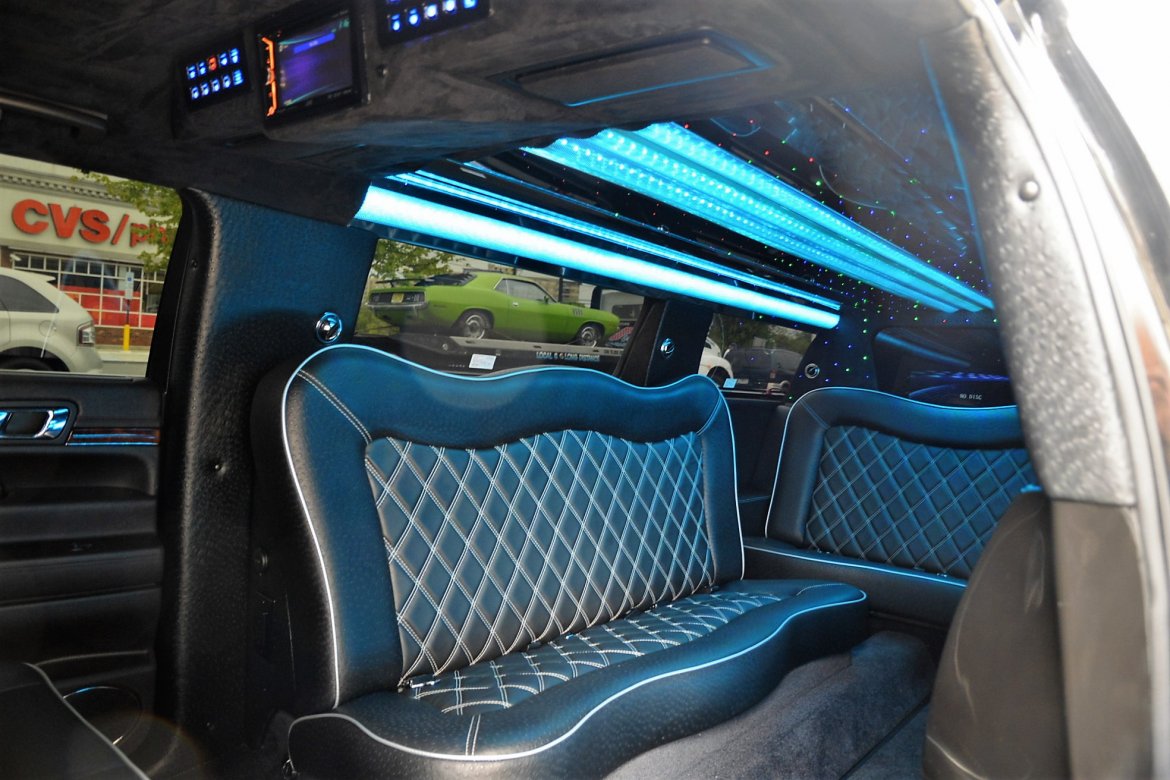 Limousine for Sale in Oaklyn, NJ - Photo 14