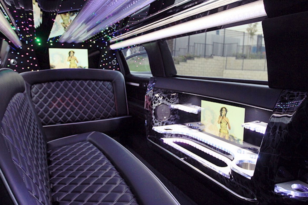 Limousine for Sale in Oaklyn, NJ - Photo 22