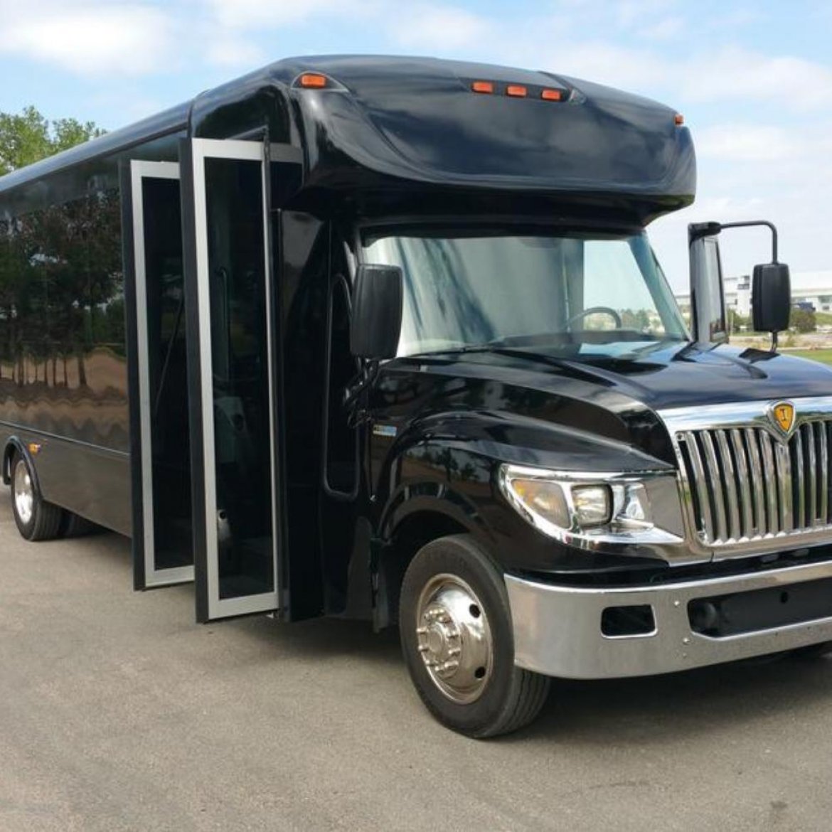 Limo Bus for Sale in Englewood, CO - Photo 5