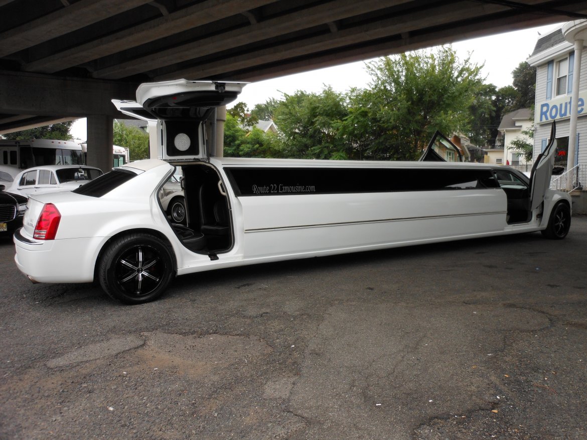Limousine for Sale in Hilside, NJ - Main Photo