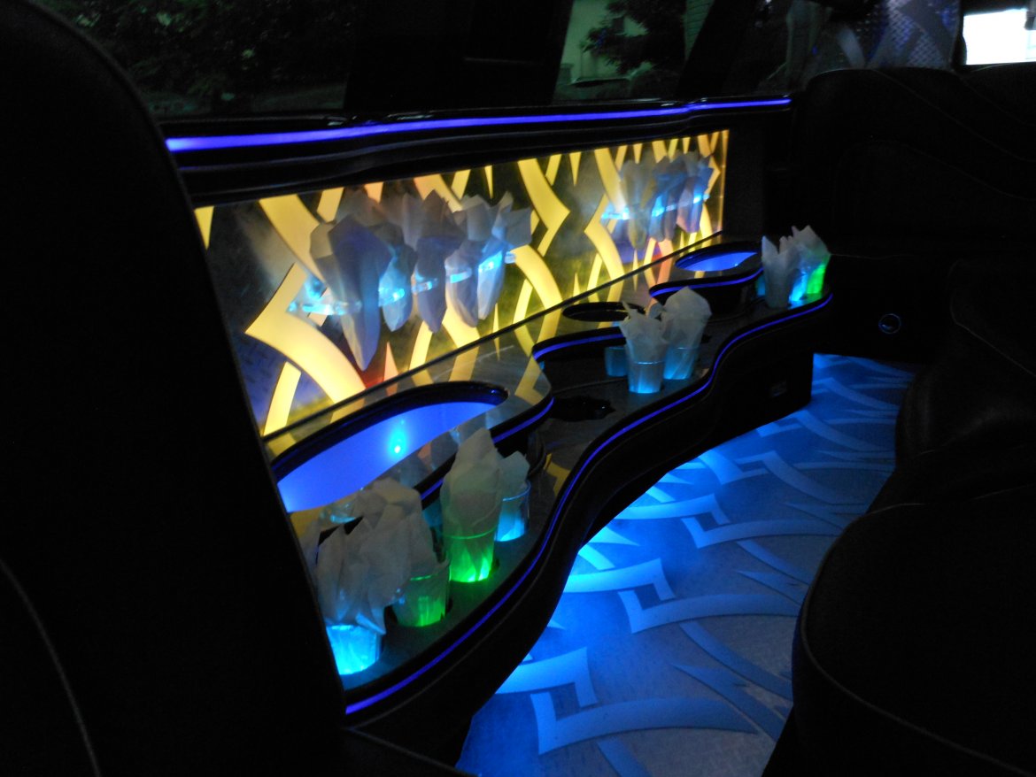 Limousine for Sale in Hilside, NJ - Photo 15