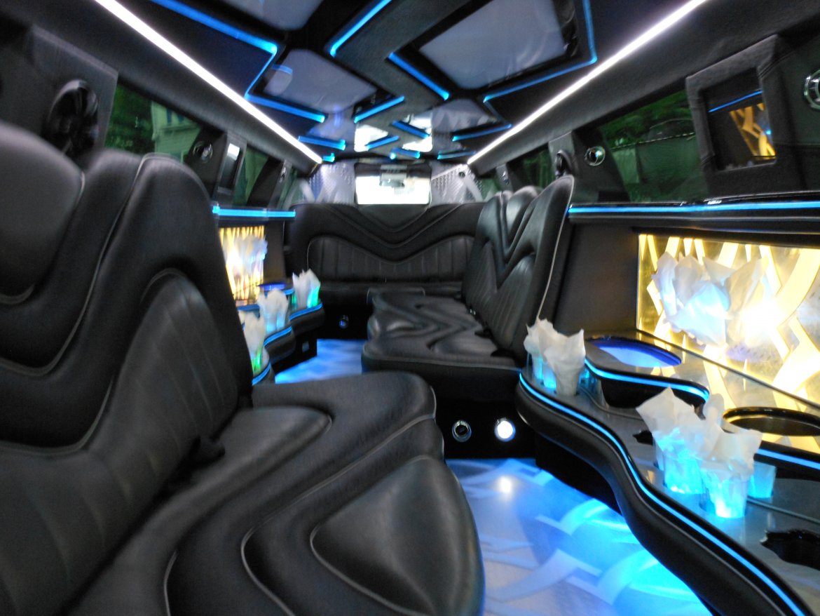 Limousine for Sale in Hilside, NJ - Photo 16