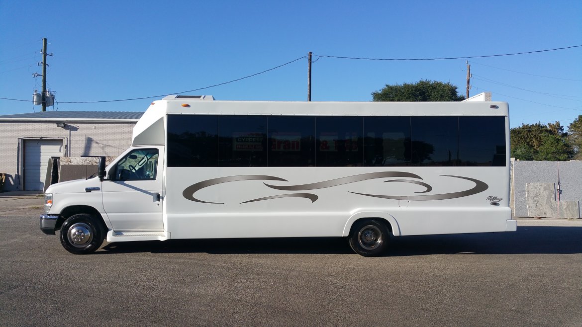 Limo Bus for Sale in Houston, TX - Photo 5