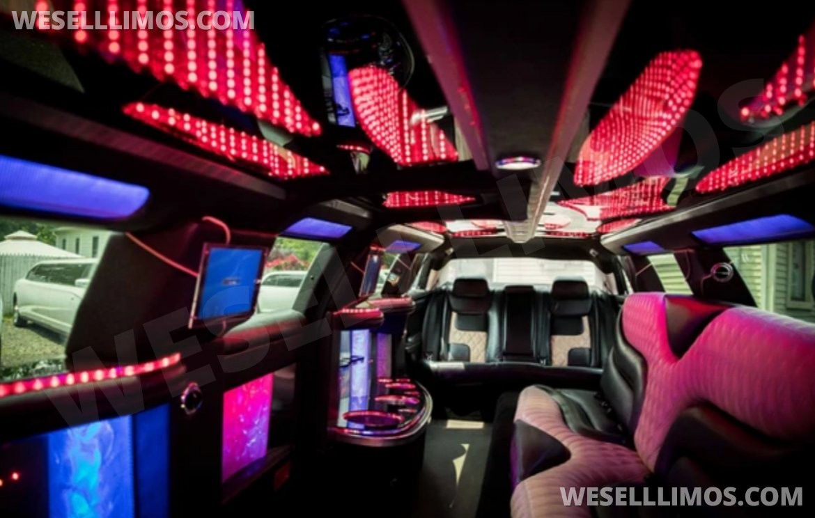 Limousine for Sale in Hazlet, NJ - Photo 4