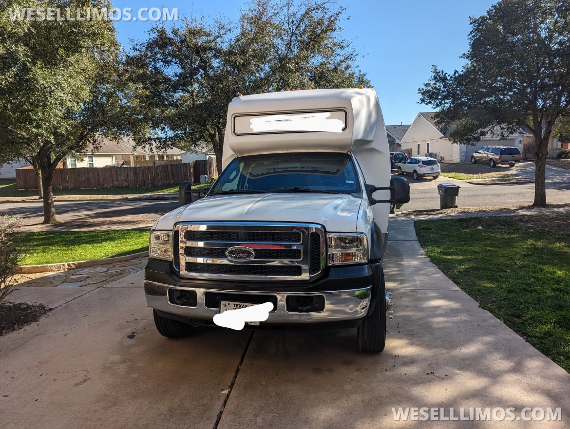 Limo Bus for Sale in Kyle, TX - Photo 8