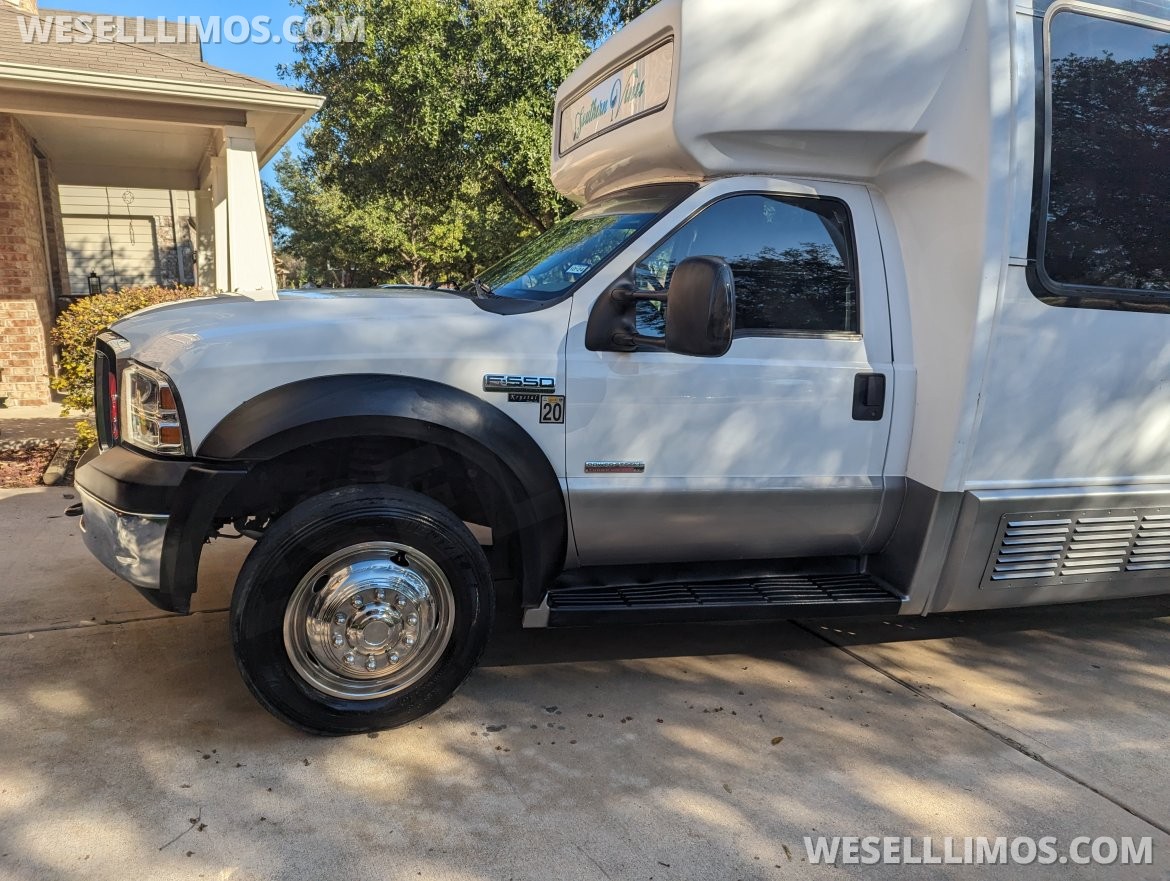 Limo Bus for Sale in Kyle, TX - Photo 6