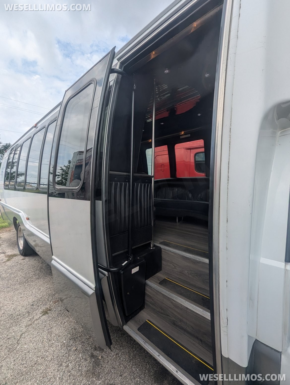 Limo Bus for Sale in Kyle, TX - Photo 11