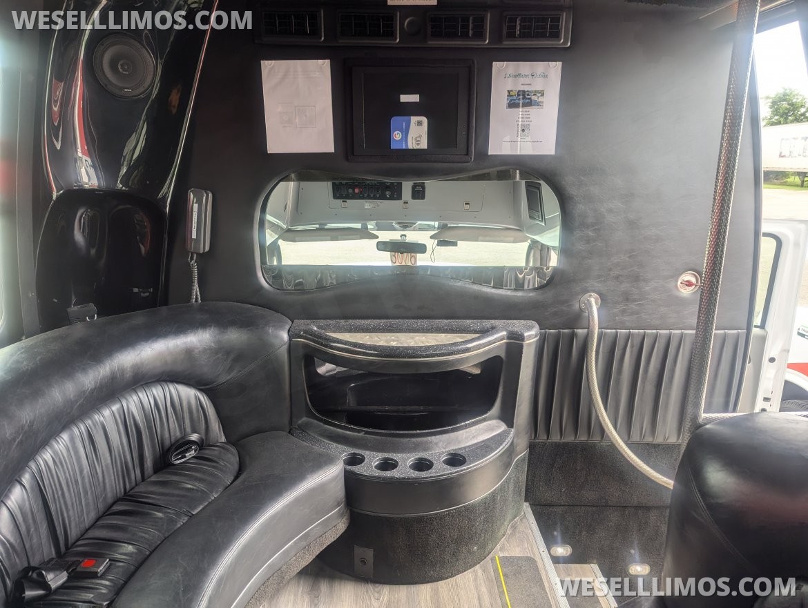 Limo Bus for Sale in Kyle, TX - Photo 13