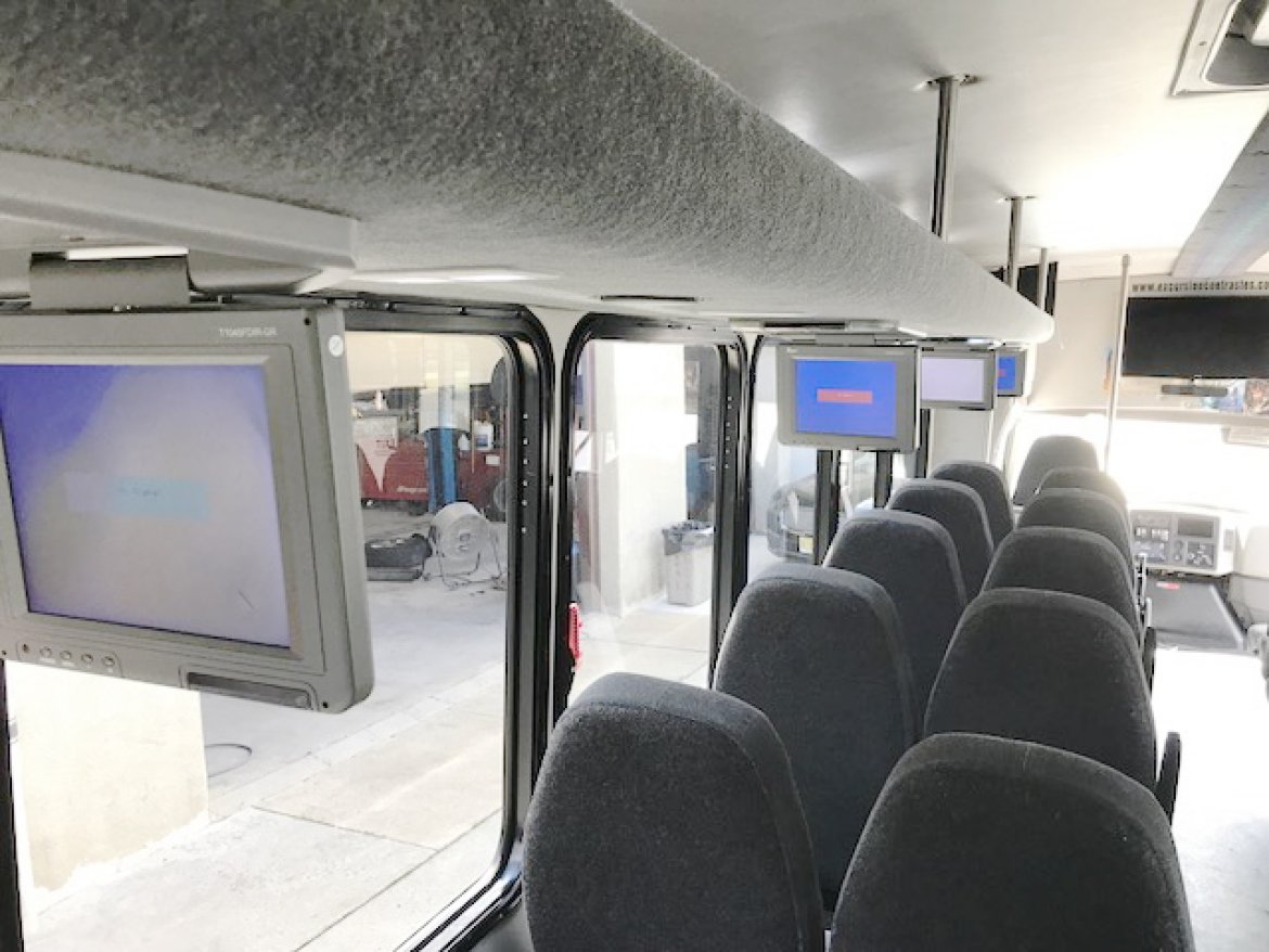 Shuttle Bus for Sale in Oaklyn, NJ - Photo 6