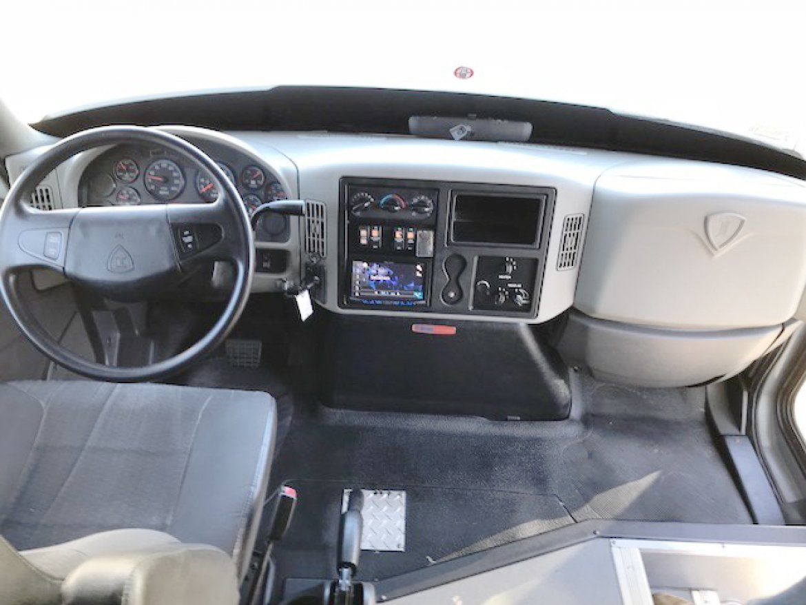 Shuttle Bus for Sale in Oaklyn, NJ - Photo 9