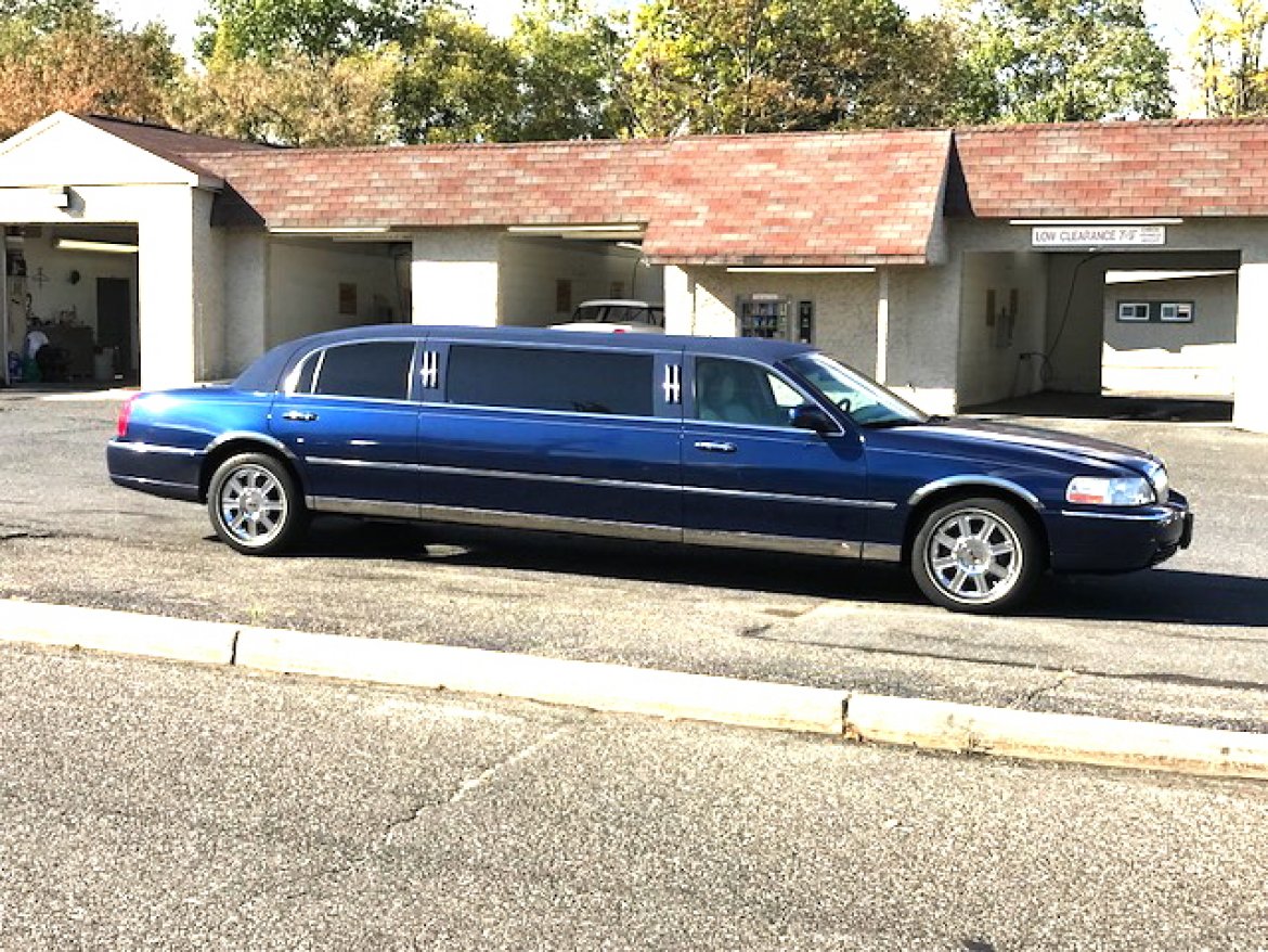 Limousine for Sale in Oaklyn, NJ - Photo 6