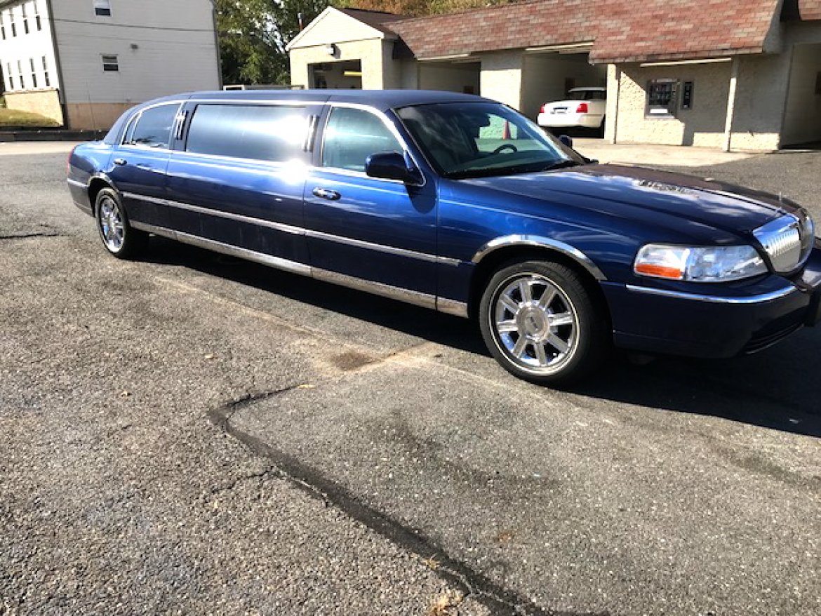Limousine for Sale in Oaklyn, NJ - Photo 8