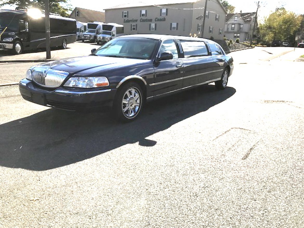 Limousine for Sale in Oaklyn, NJ - Photo 9