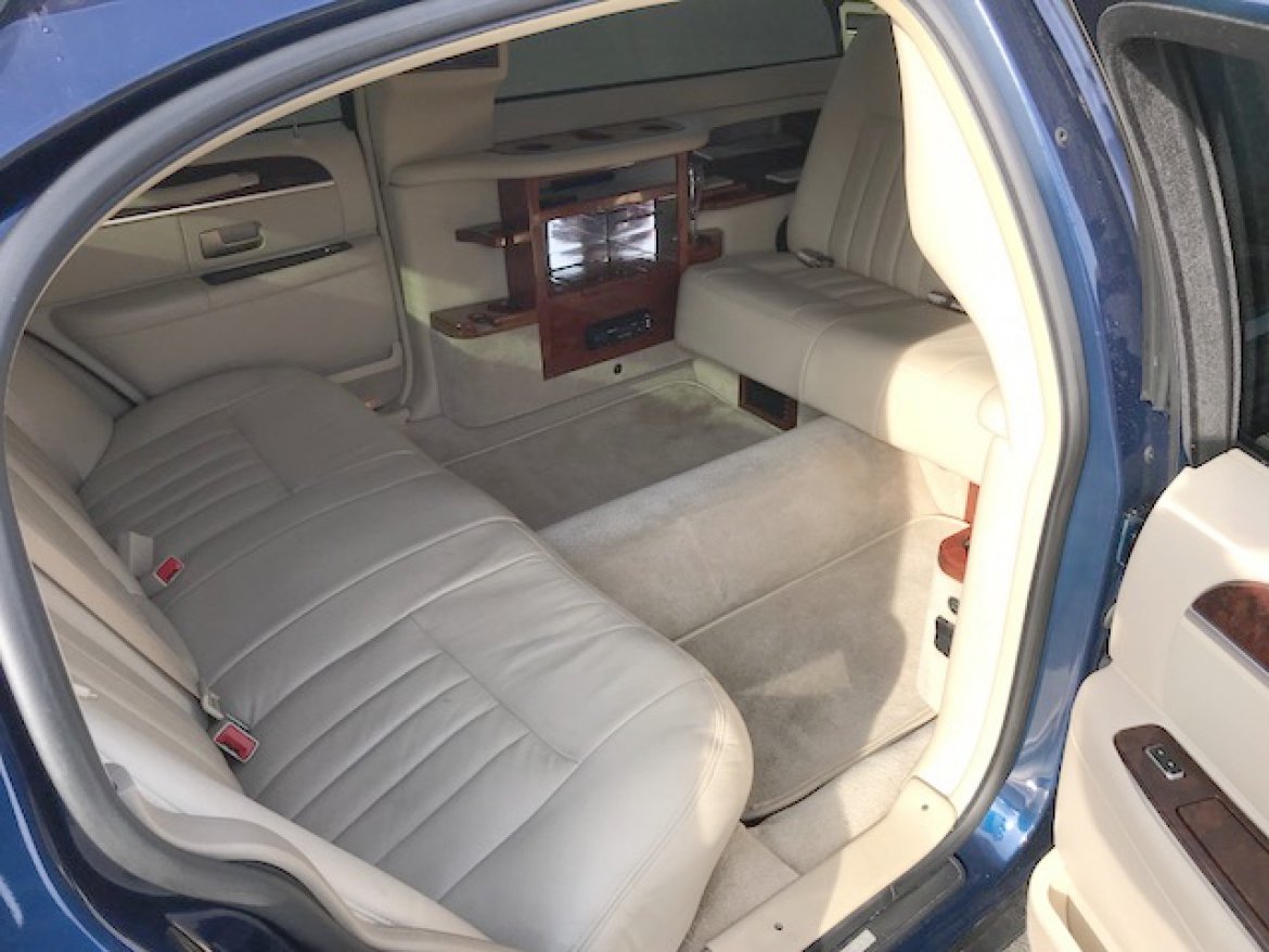 Limousine for Sale in Oaklyn, NJ - Photo 30