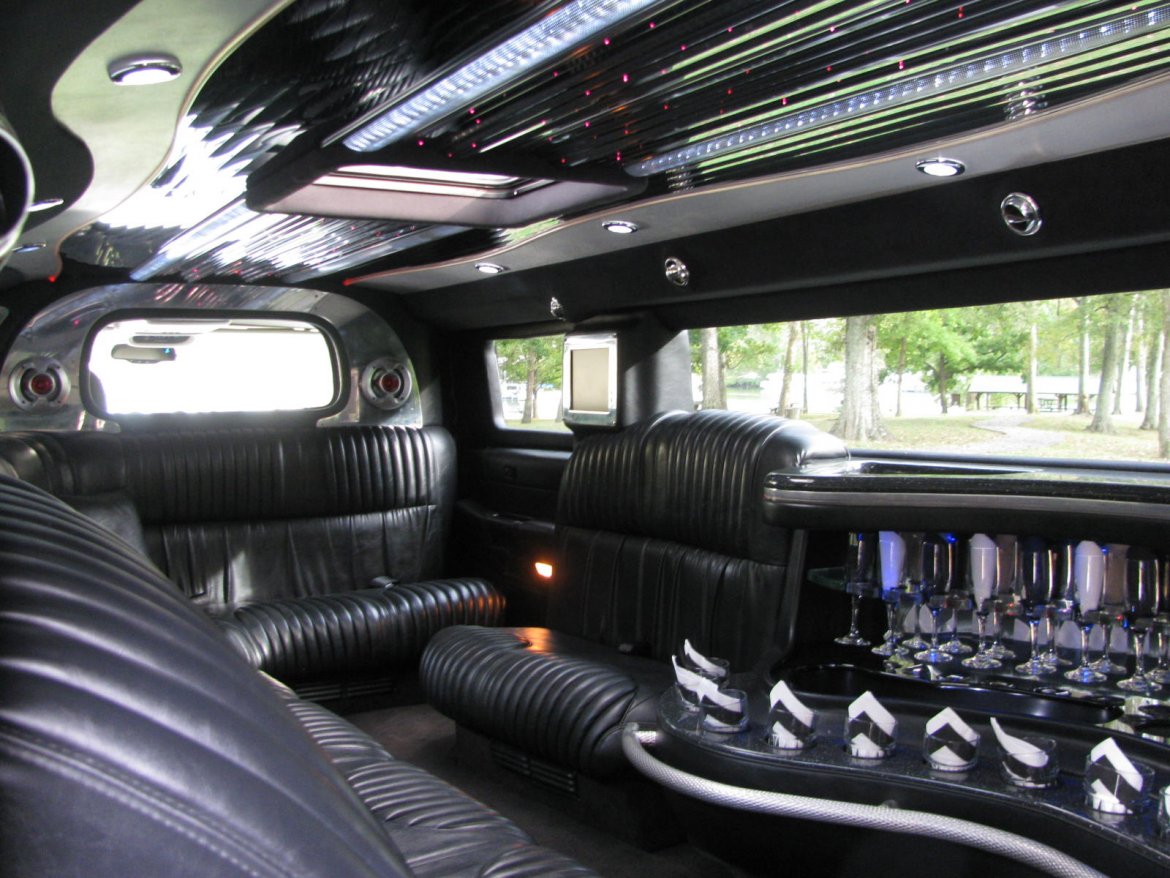 SUV Stretch for Sale in Nashville, TN - Photo 11