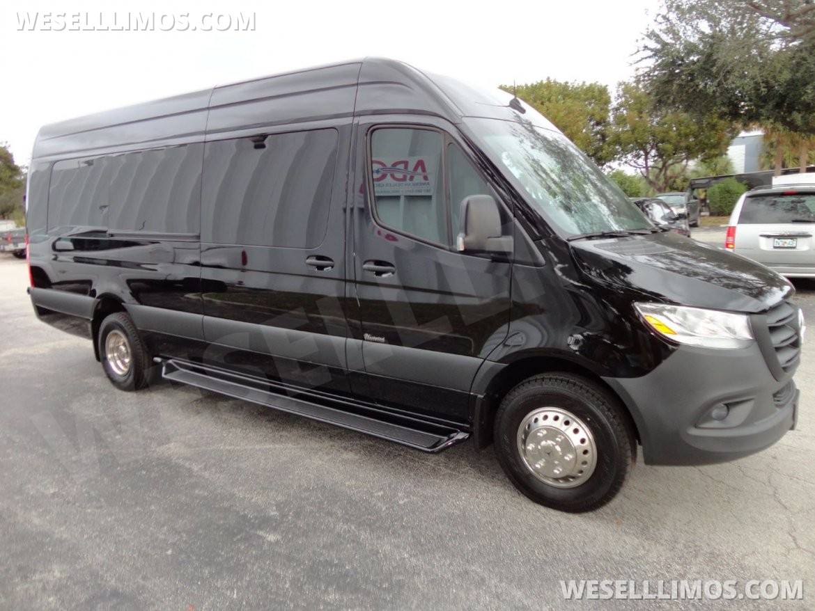Sprinter for Sale in Delray Beach, FL - Main Photo