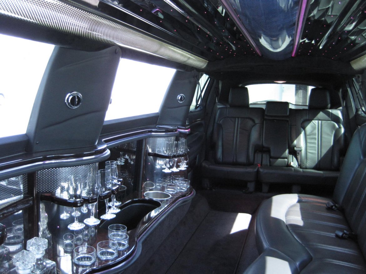 Limousine for Sale in Ozark, MO - Photo 14