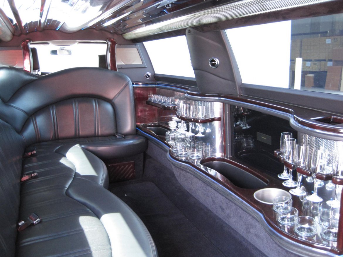 Limousine for Sale in Ozark, MO - Photo 16