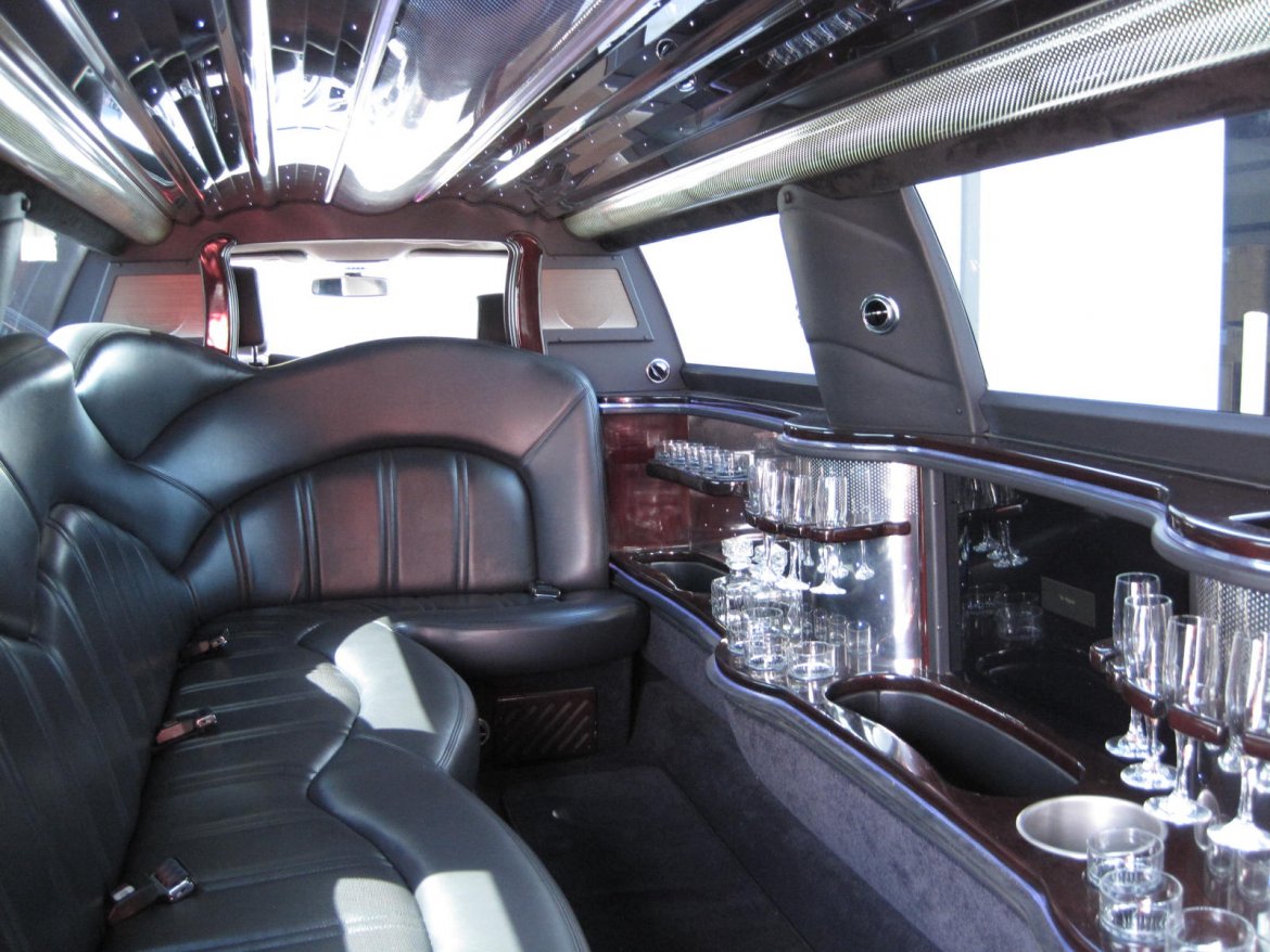 Limousine for Sale in Ozark, MO - Photo 18