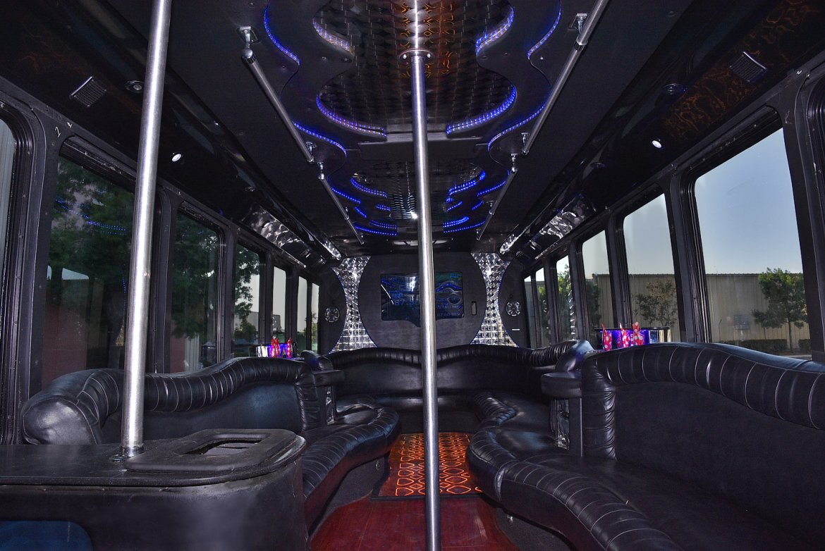 Limo Bus for Sale in Fontana, CA - Photo 11