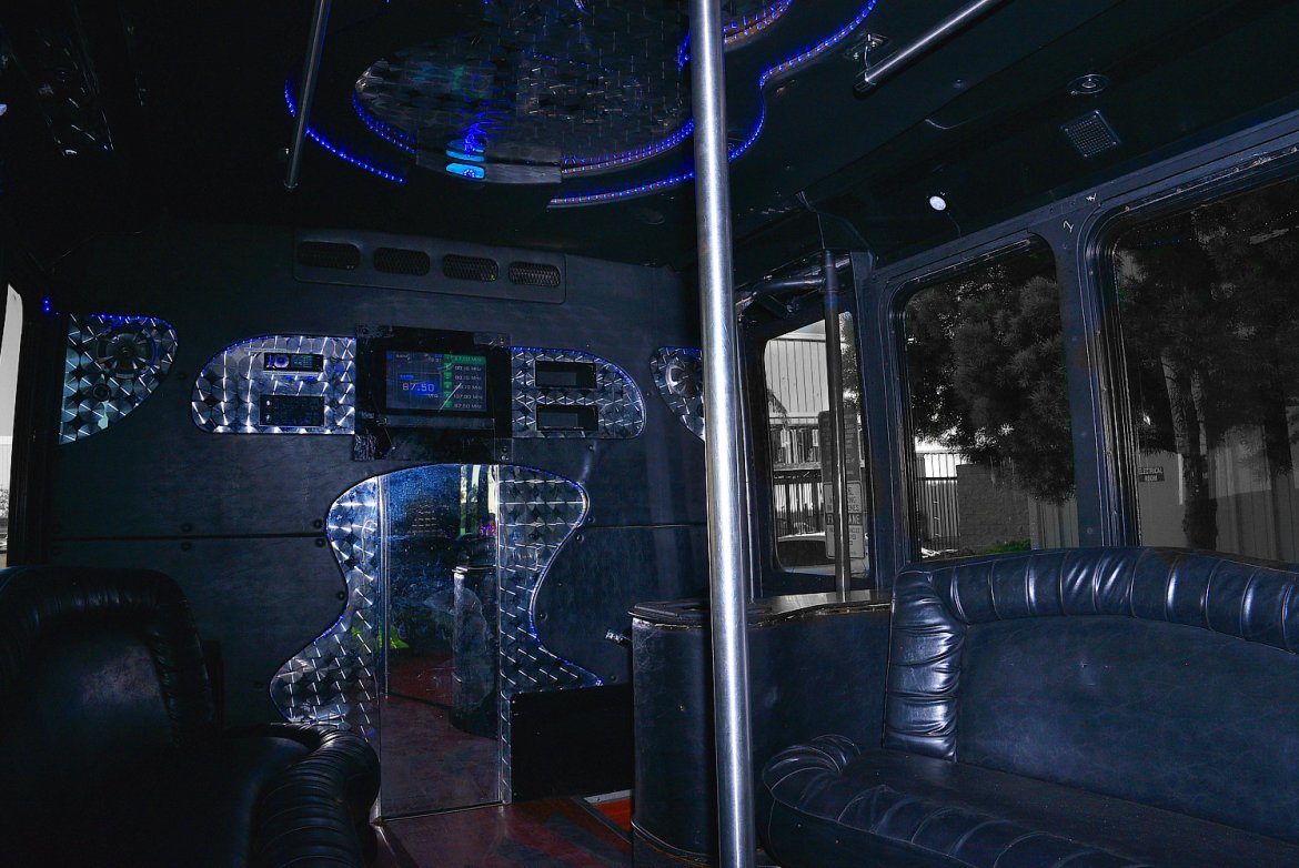 Limo Bus for Sale in Fontana, CA - Photo 12