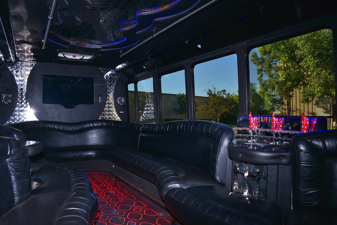 Limo Bus for Sale in Fontana, CA - Photo 13