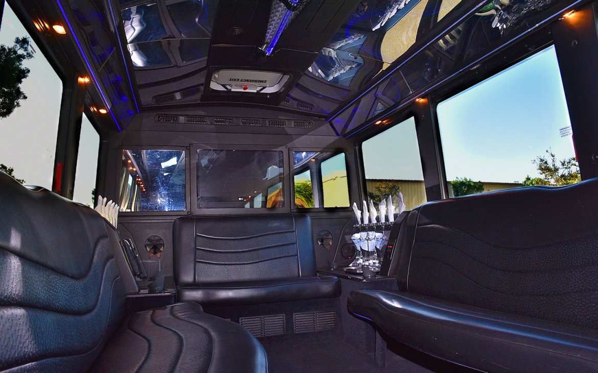 Limo Bus for Sale in Fontana, CA - Photo 11