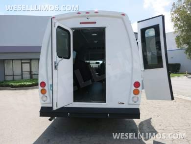 2024 Elkhart Custom Designs Ford E-350 ADA Shuttle Bus - Shuttle Bus for Sale in Carson, CA - Photo 19